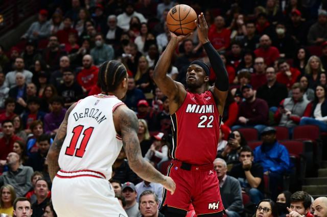 开云在哪里开户-德罗赞哑火公牛再负强队 攻防皆平庸难逃一轮游