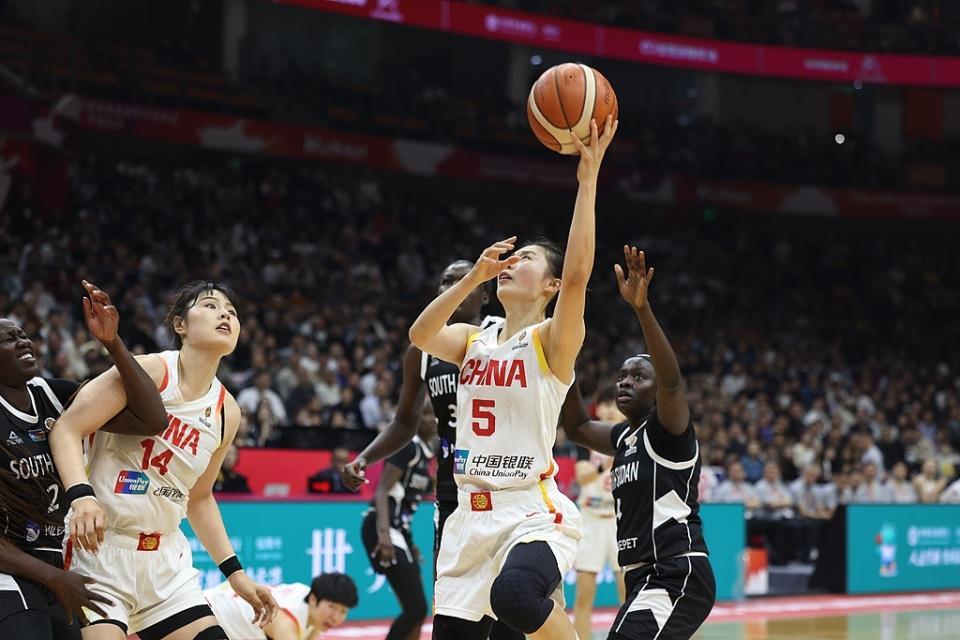 开云在线开户平台-家有一老如有一宝！老将王思雨轰17分5板6助，赛后三字点爆发真因