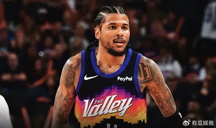 开云在线开户平台-又轰21+6+2！登顶历史第一，杰伦格林再超神下去，火箭就追悔莫及|太阳|布克|德雷蒙德·格林|灰熊|季后赛_新浪体育_新浪新闻